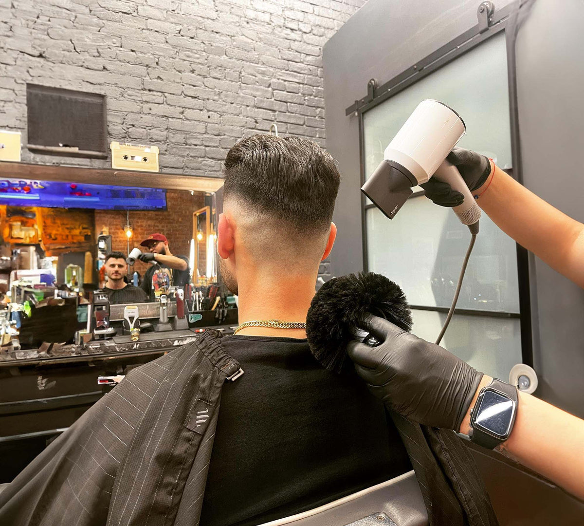 Etiket Barber and Lifestyle